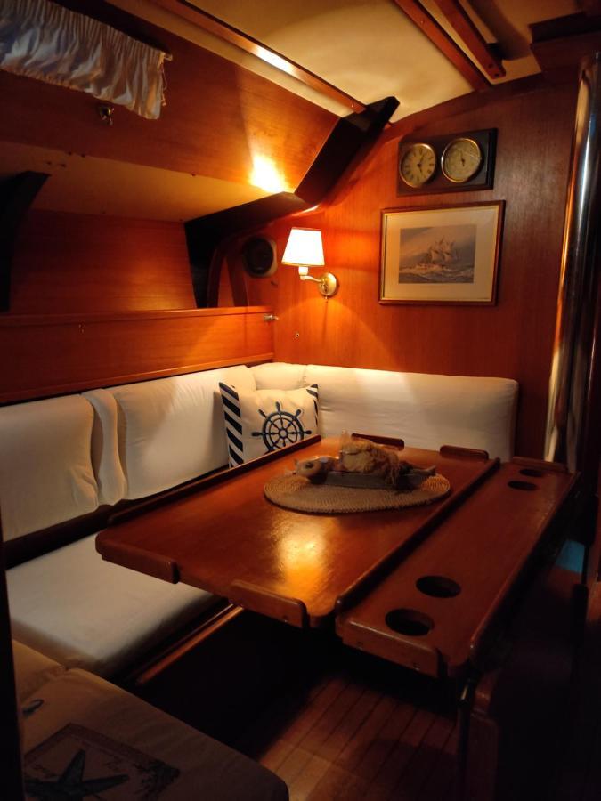 Dormire In Barca A Vela Maratea Eksteriør bilde